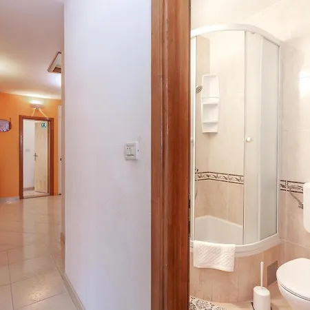 Prlic 3 Quarto em Acomodações Particulares *